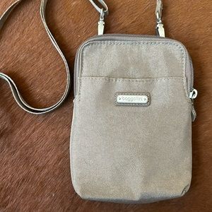 Baggallini shimmery brown mini crossbody/wristlet phone bag/wallet